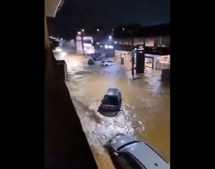 Бразил погоден од страшни поплави - 46 мртви, десетици исчезнати