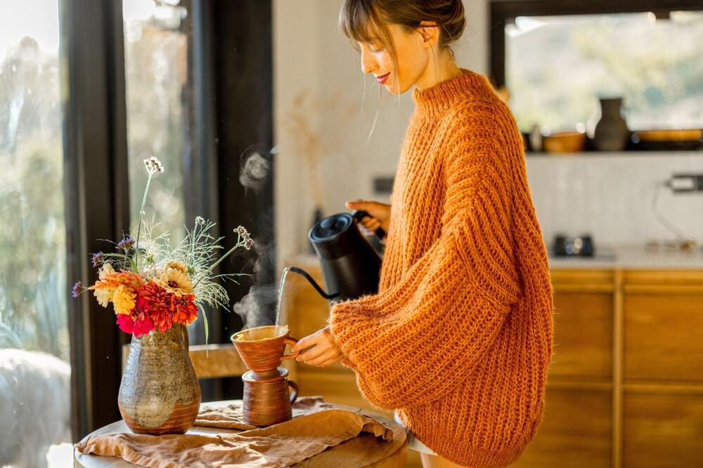 Заборавете на кафето што ви го нагризува желудникот: Најдобриот прв пијалок наутро за здрав стомак е готов за само 5 минути