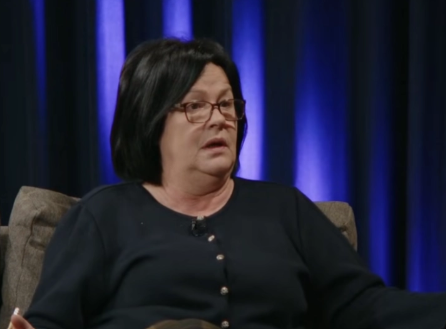 Кадриу открива како Заев и Шеќеринска на рака им давале на Ленче, Гаврил, Лиле и Фатиме од СЈО материјали на рака без записник