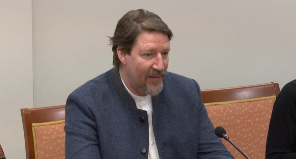 Прогресот на Македонија кон ЕУ останува недоволен – Вајц: Итна потреба од уставни измени