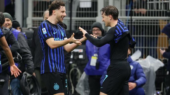 Контроверзен црвен и гол на Зелински во 90. минута за победа на Интер против Јуве (ВИДЕО)