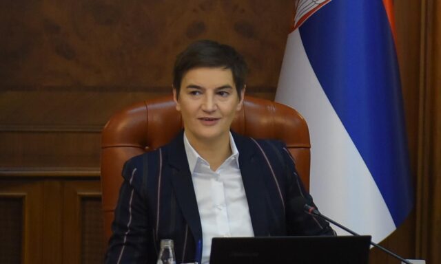 Брнабиќ: Вучиќ не кажа ниту еден лош збор за Шекеринска, срамно е соопштението на СДСМ