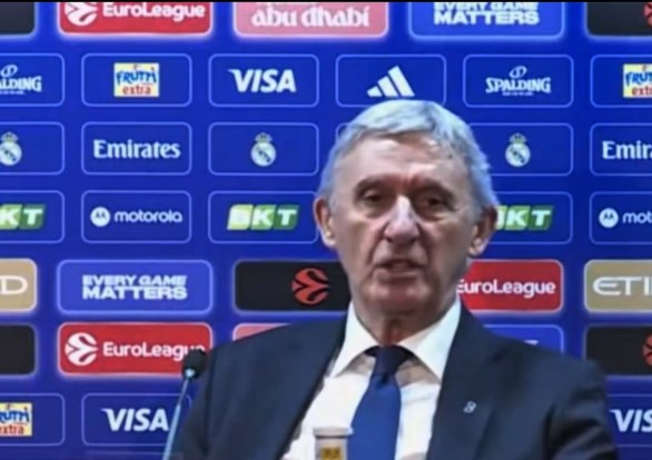 Прес на Пешиќ со необичен лингвистички микс