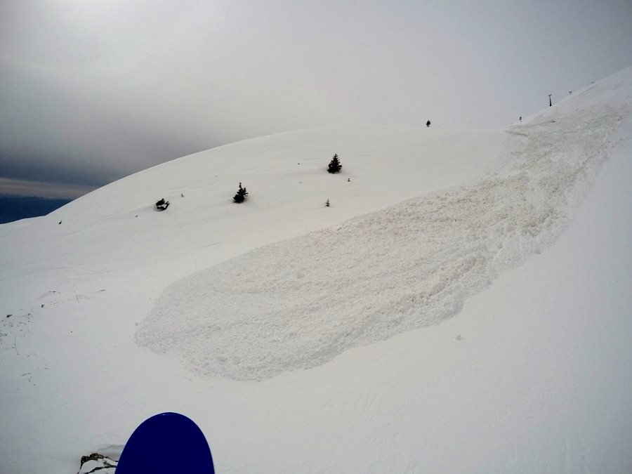 Од лавина повреден дански скијач на Попова Шапка