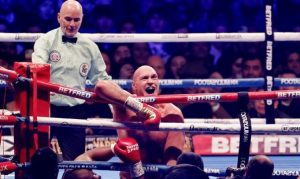 Фјури ги напаѓа Џошуа и Вајлдер