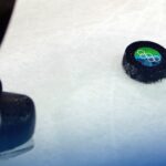 Најмалку двајца загинати во вооружен напад на младински хокеарски натпревар во САД