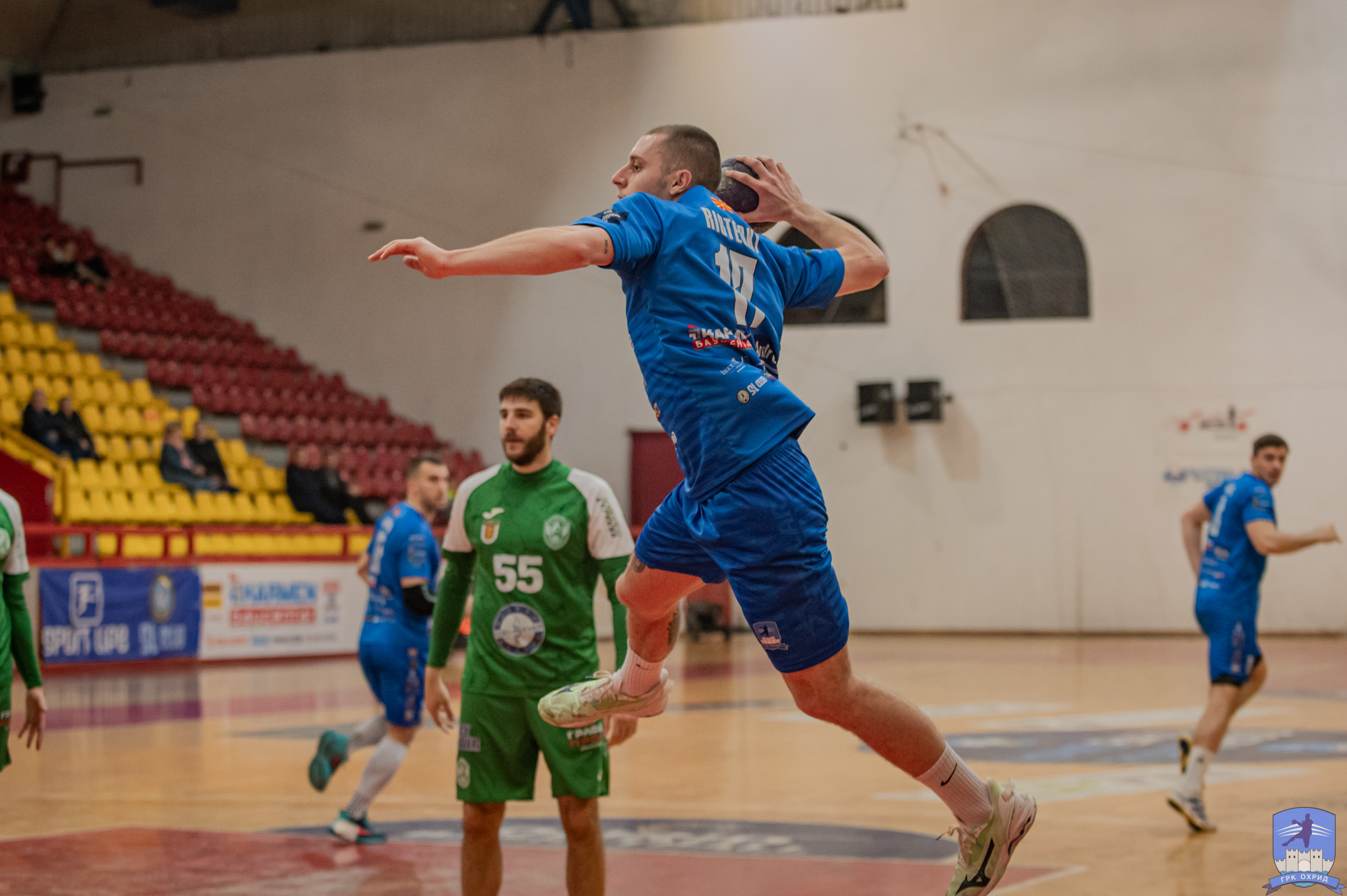 ДЕНЕСКА НА ТЕРЕНИТЕ: Супер лигата во забрзан ритам – Вардар и Охрид со гостински предизвици