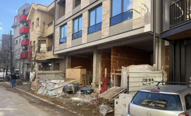 Казни за четири градилишта во Центар