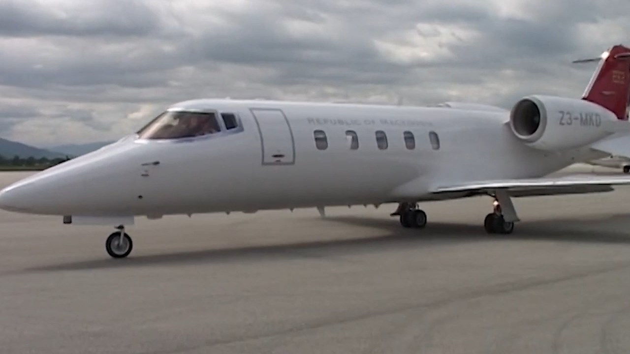 Премиерот Мицкоски: Ние ќе се повлечеме од набавка на авион и ќе се молиме да останеме живи