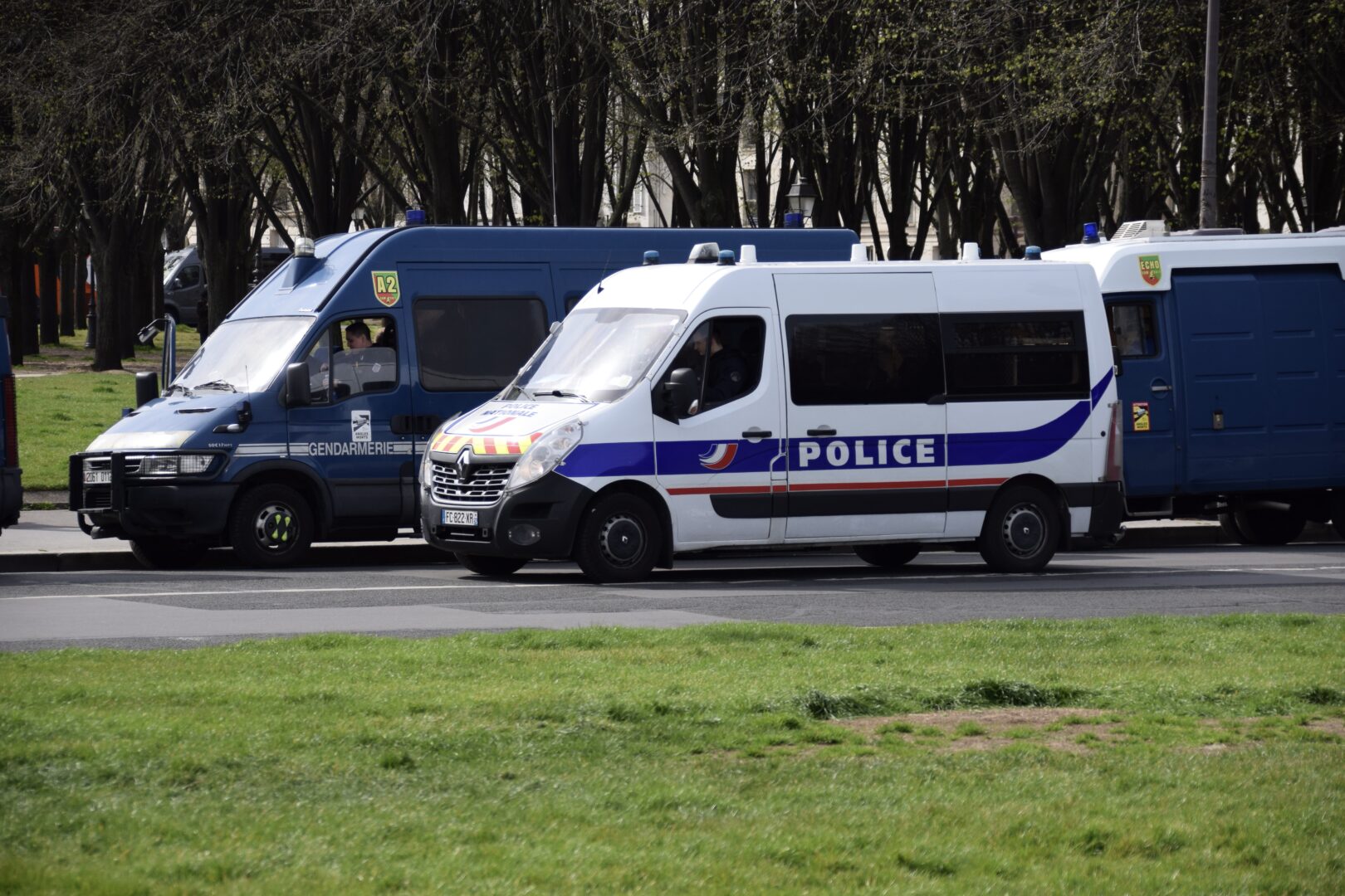 Сопругот носел мажи во нивниот дом за да ја злоупотребуваат додека била без свест: Жижел Пелико објави мемоари за случајот со масовното силување