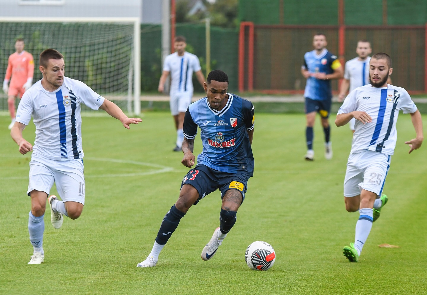 Бразилски бек ќе заигра за репрезентацијата на Србија?