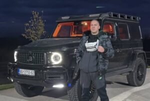 Запален луксузниот автомобил на еден од најпознатите балкански јутјубери вреден околу 500.000 евра (ФОТО)