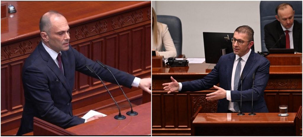 „Тоа е кафеански муабет“ – Филипче незадоволен што Мицкоски говори за Дубаи и песни од Харис Џиновиќ наместо да даде одговори за конзулот Адамовиќ