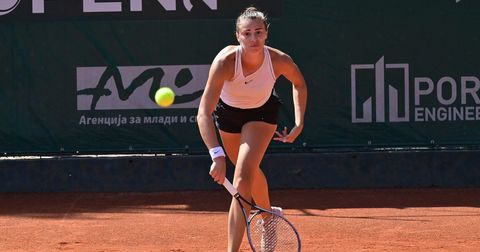 Лина Ѓорческа останува на терените во Порто