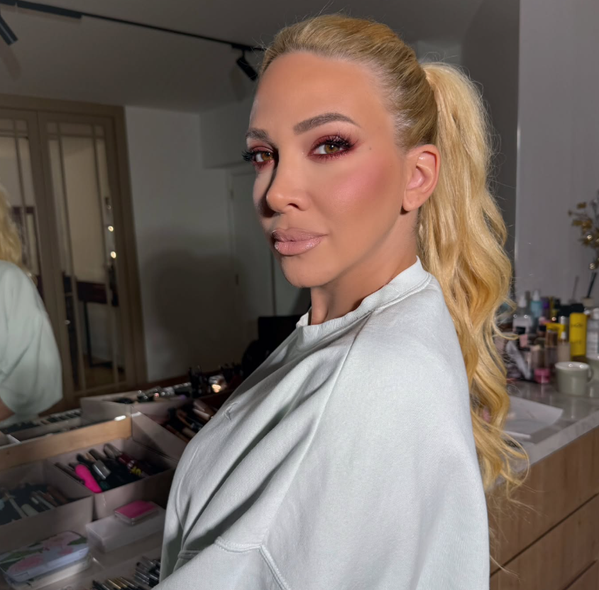 МИЛИЦА ТОДОРОВИЌ ПУШТЕНА ОД БОЛНИЦАТА ПОСЛЕ ПОРОДУВАЊЕТО. Еве кој дошол да ја земе во строга тајност!