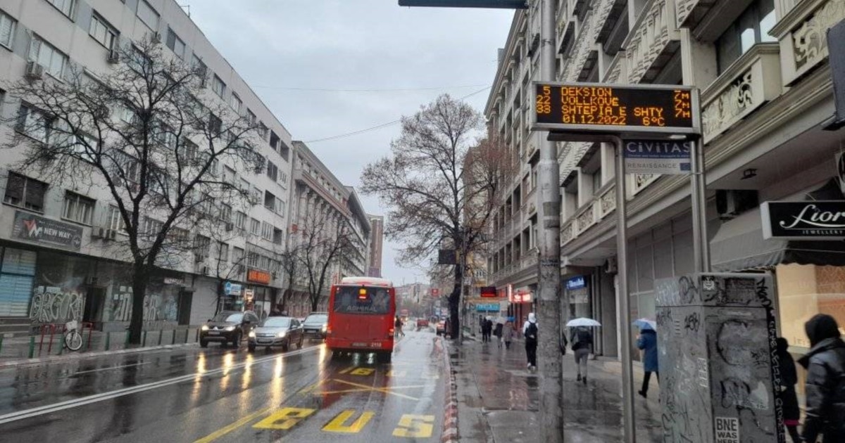 Дотраени и нередовни автобуси кои редовно доцнат: Алармантна состојба во ЈСП