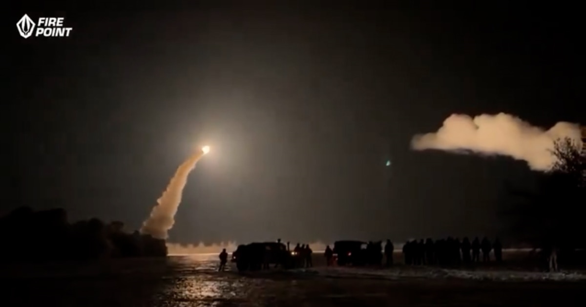 Украина тврди дека нова ракета со долг дострел погодила фабрика за оружје во централна Русија