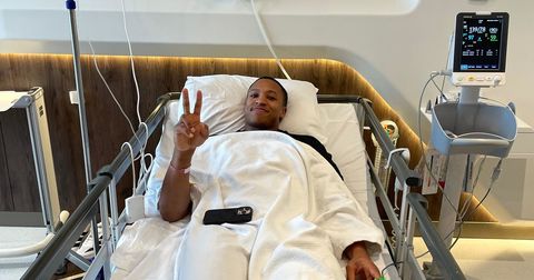 Успешна операција за ѕвездата на Фенербахче, следи подолга пауза