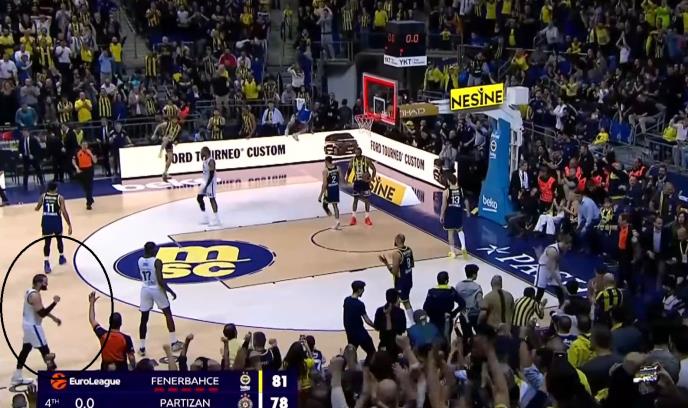 Американец од Партизан се израдува што соиграч промаши тројка за продолжение (ВИДЕО)