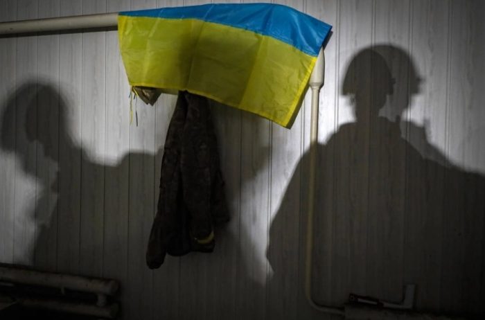 УКРИНФОРМ: Една полицајка загина, а најмалку 15 лица се повредени ноќеска во експлозии во градот Лавов во северозападна Украина