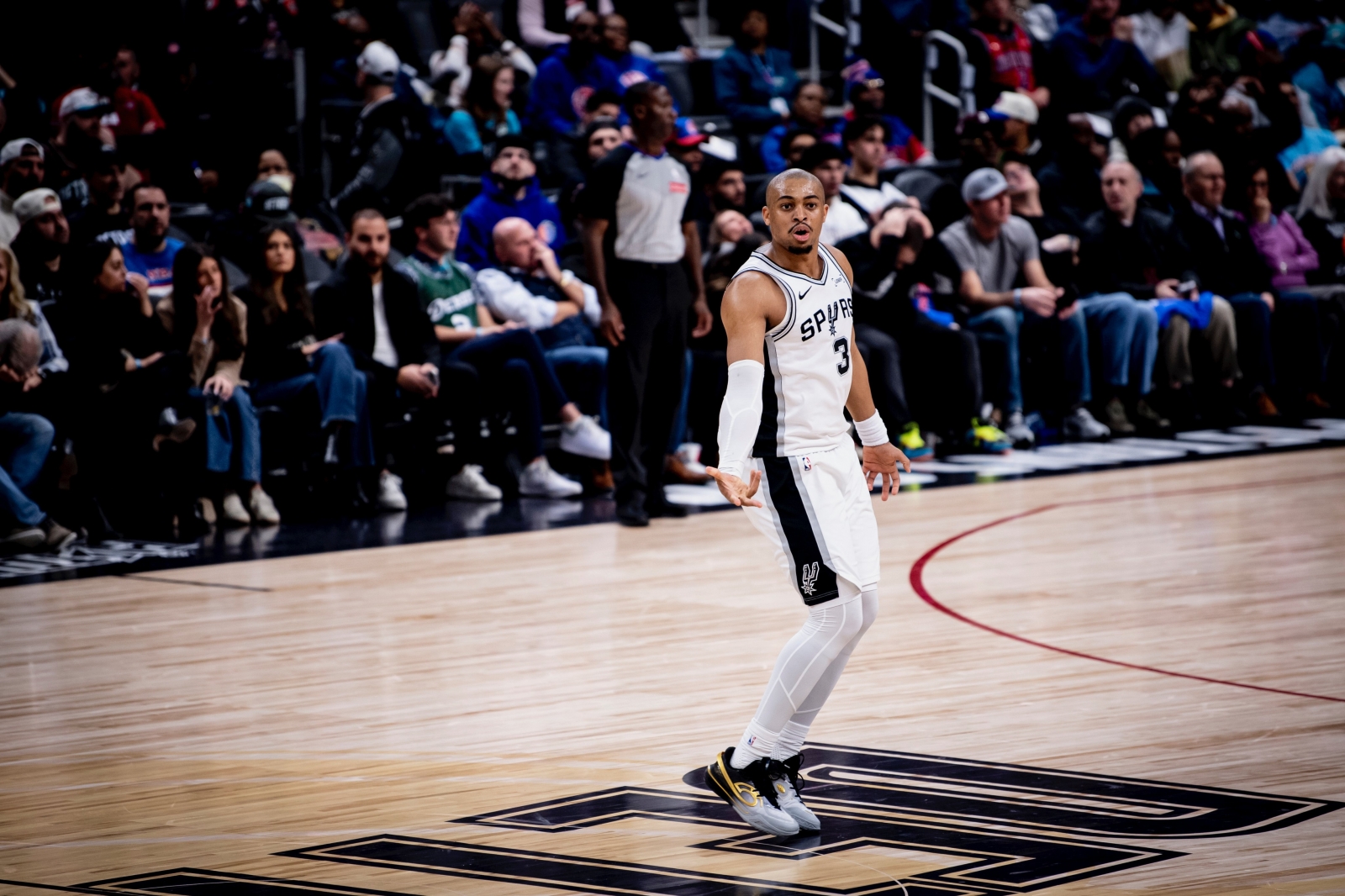 Сан Антонио со 18 тројки го растури најдобриот тим на Истокот (ВИДЕО)