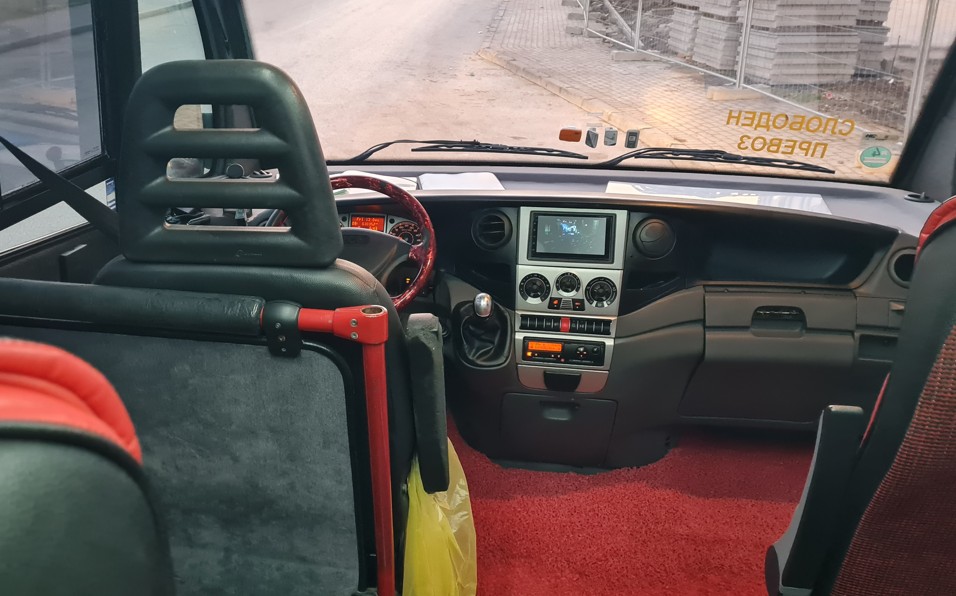 КИНА ГИ ЗАДРЖНА КАМАТИТЕ НА РЕКОРДНО НИСКО НИВО, земјата мора да премине на модел на раст базиран на домашна потрошувачка