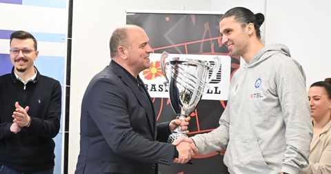 Дамјан Стојановски го презеде Куп-трофејот во трајна сопственост