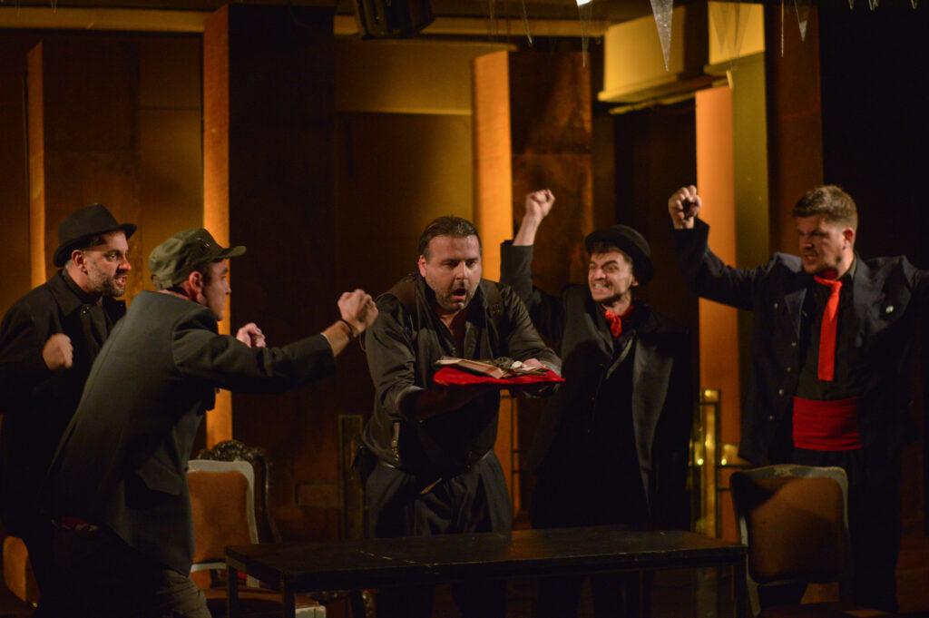 Народниот театар „Војдан Чернодрински“-Прилеп со „Црнила“ во МНТ