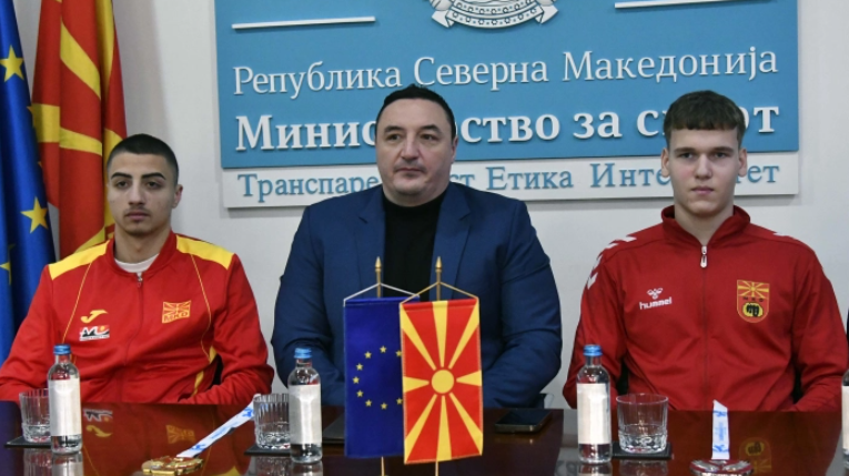 Растурија на Европското првенство со златен и сребрен медал, па младите каратисти на прием кај министерот, ќе добијат финансиска поддршка