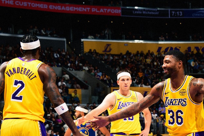 Историски дебакл на Лејкерс: Ваков срам не им се случил никогаш досега!