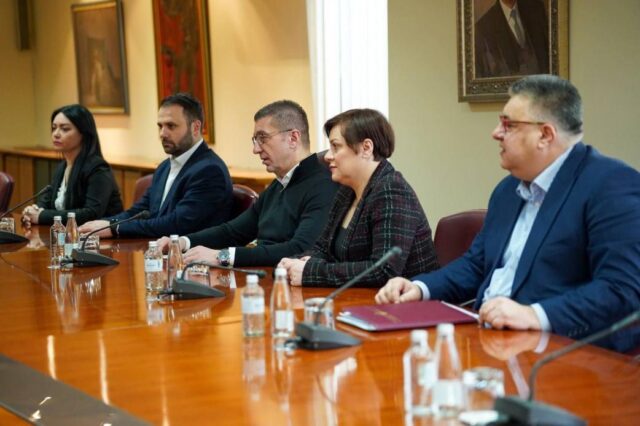 СДСМ: Работниците немаат за леб, а Владата мисли да купува авион за Мицкоски