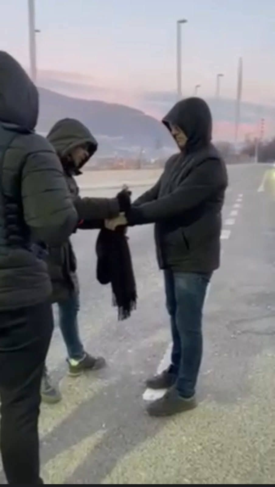 Како нема ниту една камера за 5 тони дрога а има камери за Груби?