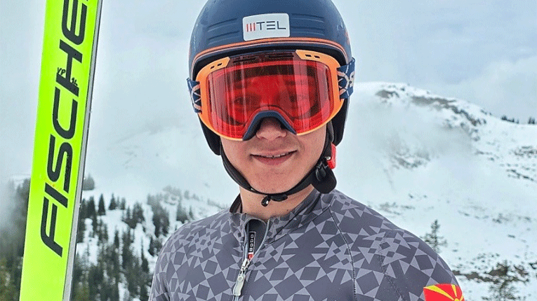 Македонскиот скијач ги извозе двете трки, 55-ти е на олимпискиот велеслалом