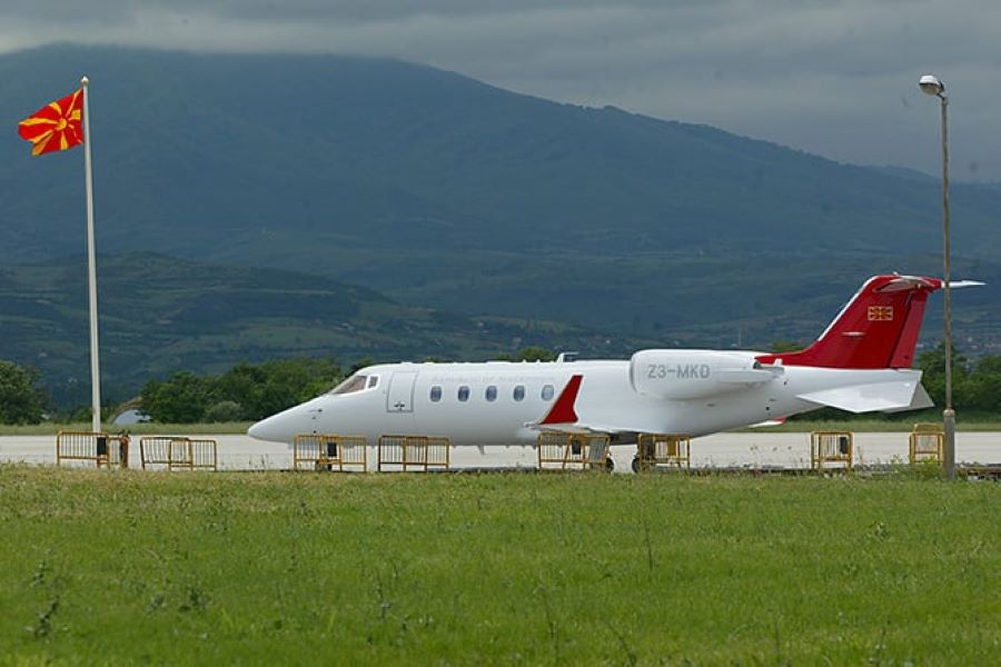 СДСМ: Власта не се откажува од авионот, туку од зголемувањето на платите за работниците!