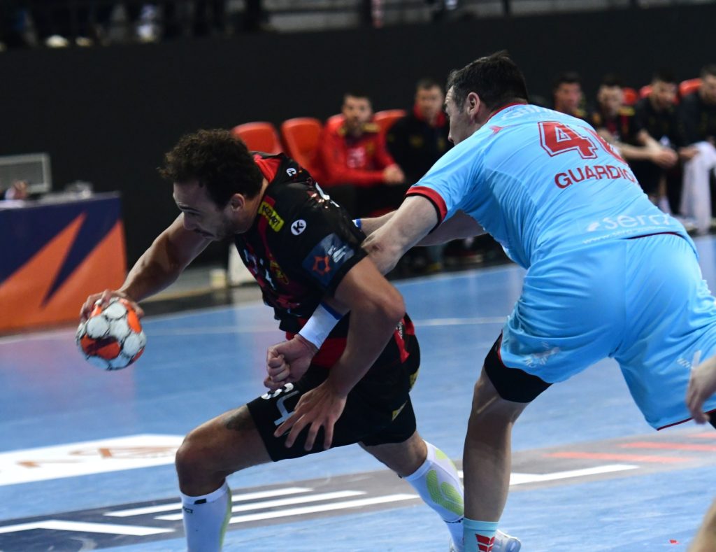 Во „Јане Сандански“ мириса на старите добри времиња