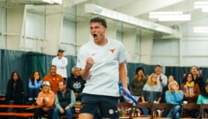 Калин Ивановски со Тексас Универзитетот го освои Зимското првенство на САД