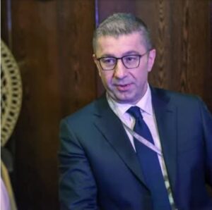 Мицкоски се сретна со Кошта: Македонија заслужува да биде во ЕУ без билатерални условувања