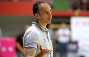 Парондо како Раул – седнува на клупата на ПСЖ?