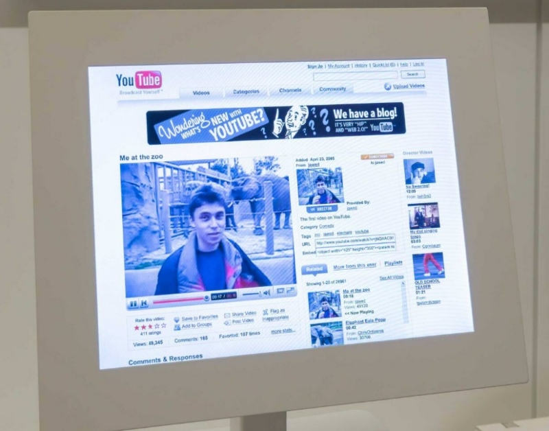 Првата страница и првото видео од „Јутјуб“ завршија во трајна поставка во музеј во Лондон