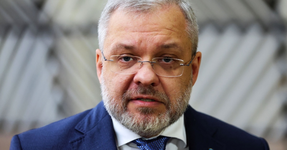 Приведен поранешниот украински министер за енергетика, обвинет е за перење пари