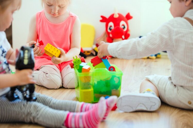 ПРЕСТАНЕТЕ ДА ИСПРАЌАТЕ БОЛНИ ДЕЦА ВО ГРАДИНКА: Пораката на овој експерт ги разбранува родителите