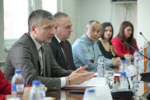 Министерот за локална самоуправа Перински во работна посета на Делчево и Берово – фокус на туризмот и рамномерниот регионален развој