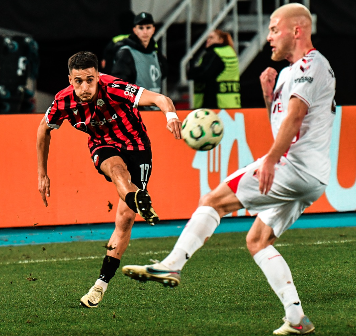 Од сите осум меча кои се играат сега во ЛЕ и КЛ, само на Самсунспор – Шкендија нема голови во првото полувреме