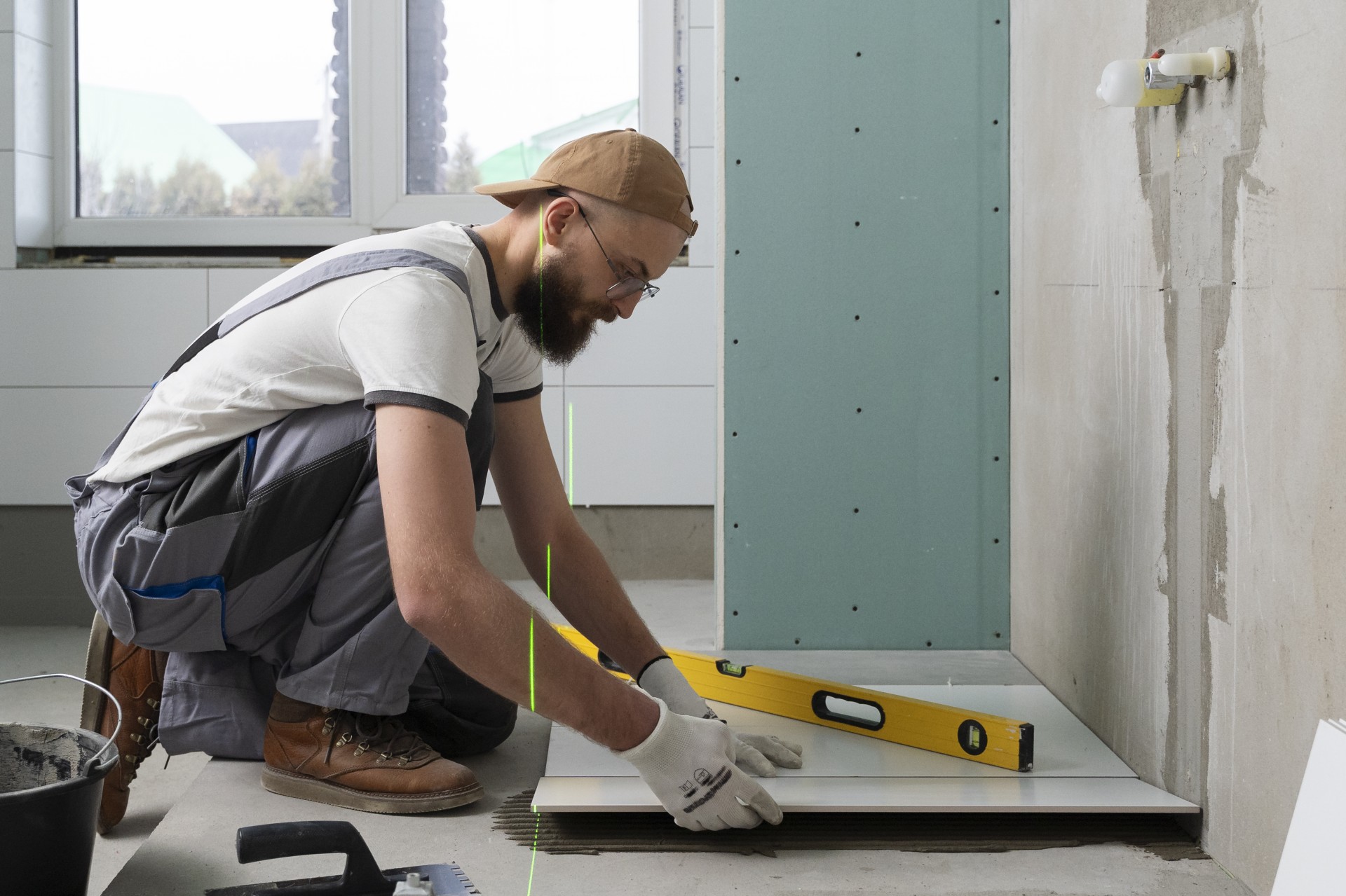 Овие занаетчии се платени 120 евра на ден, а сѐ помалку ги има: Додека инженерите бројат часови, тие бројат дневници