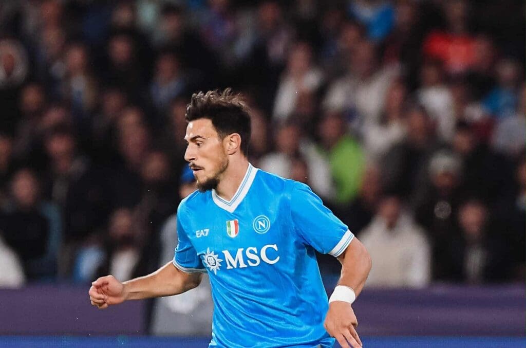 Познато е за колку пари Наполи може да го откупи Елмас