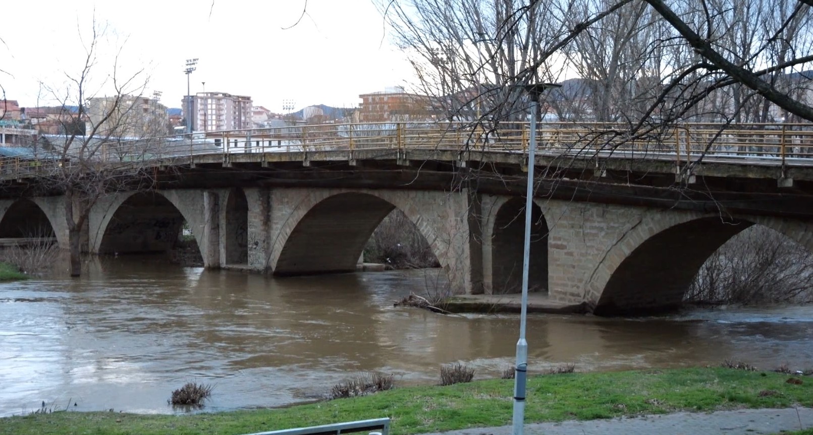 Мостовите во Штип стари повеќе од пет децении пред реконструкција