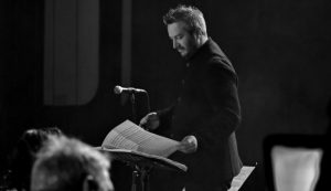 Битолскиот диригент Владимир Димовски денес гостува во Ниш