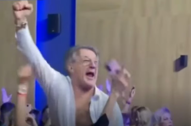 Здравко Мамиќ главен на концертот на Цеца