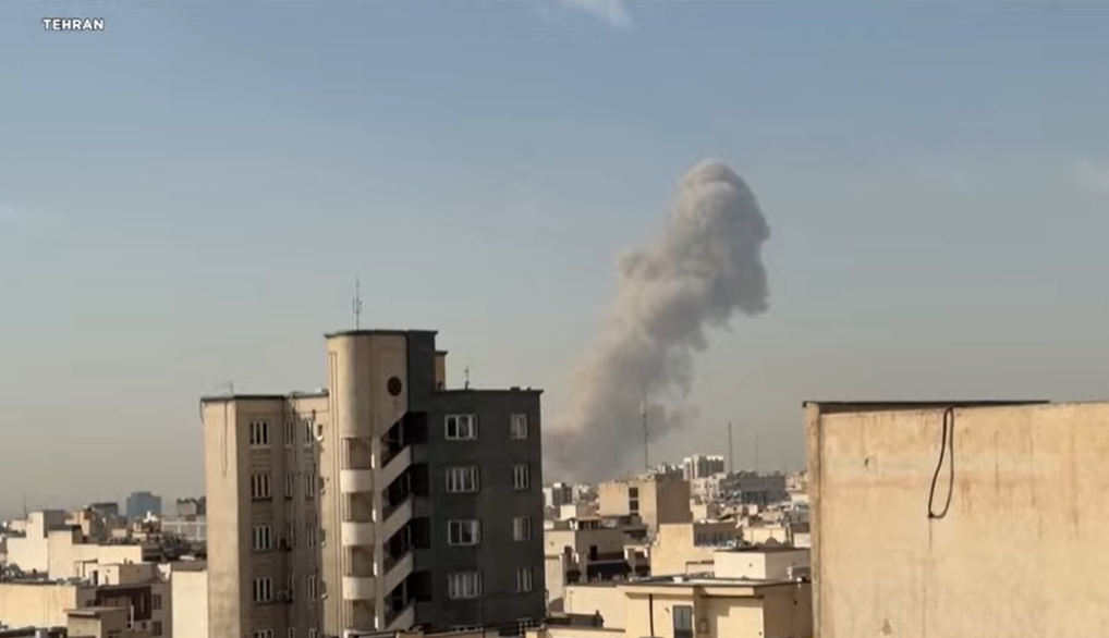 (ВИДЕО) Израел го нападна Иран