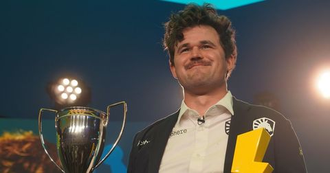 Доминација: Магнус Карлсен ја освои петтата светска титула во брз шах!